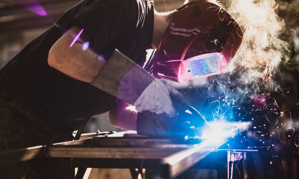 The Essentials of Selecting the Right MIG Welder